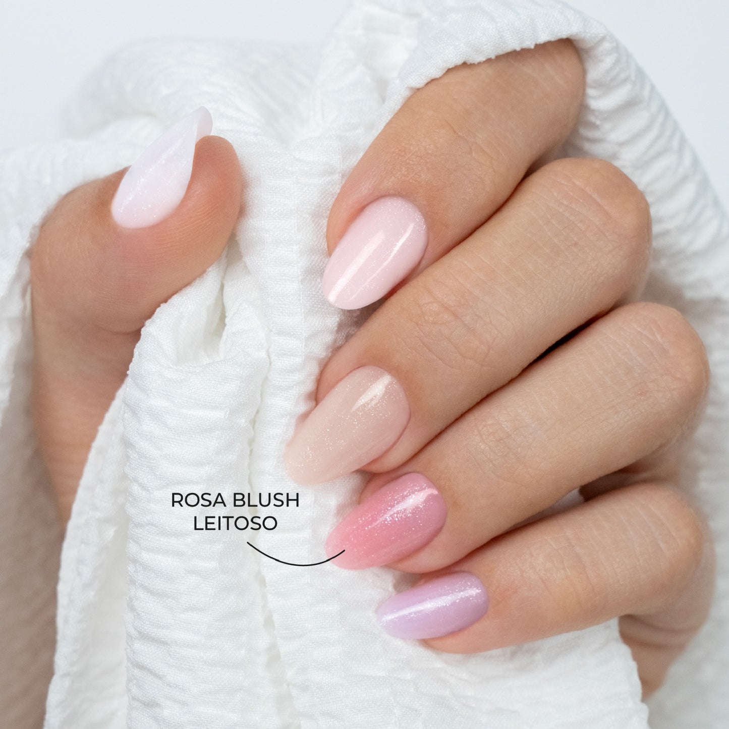 BUILDER GEL SHIMMER  MILKY BLUSH PINK INOCOS VISCOSITÉ MOYENNE 50GR